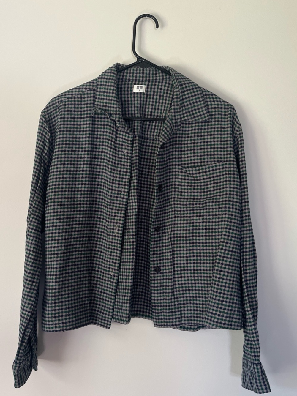 Uniqlo Navy & Green Shirt